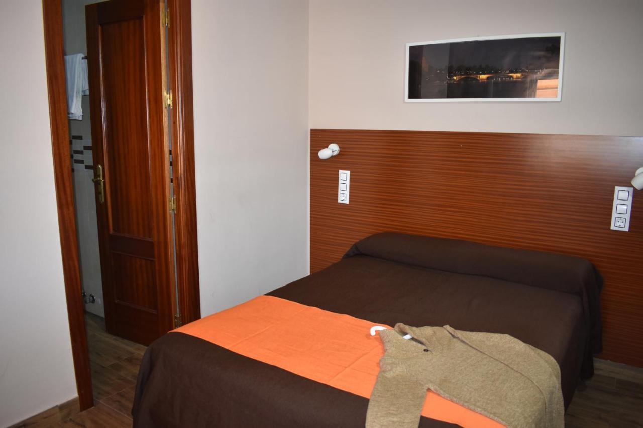 Hostal Alamare Sevilla Eksteriør bilde