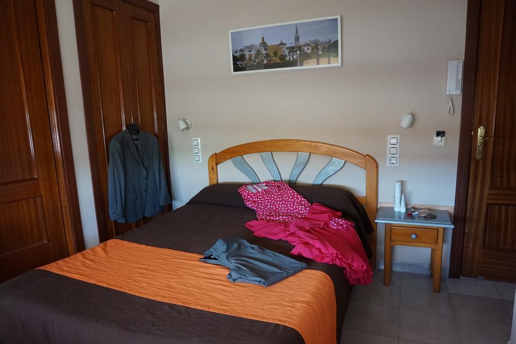 Hostal Alamare Sevilla Eksteriør bilde